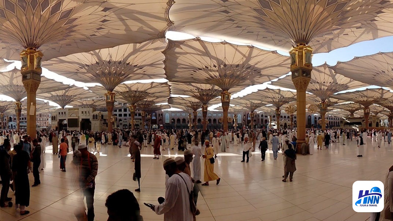 Payung Raksasa Masjid Nabawi